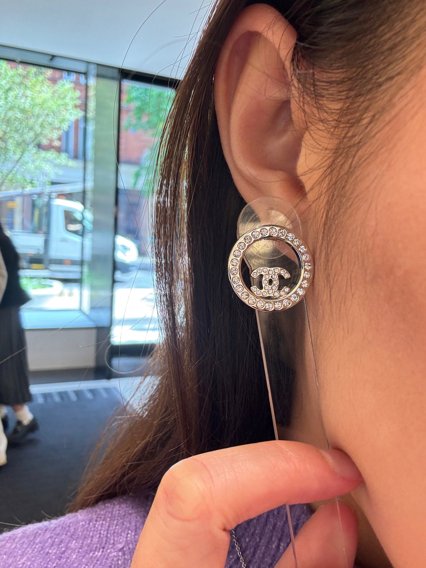CHANEL Silver Crystal Round CC Logo Earrings(Silver)