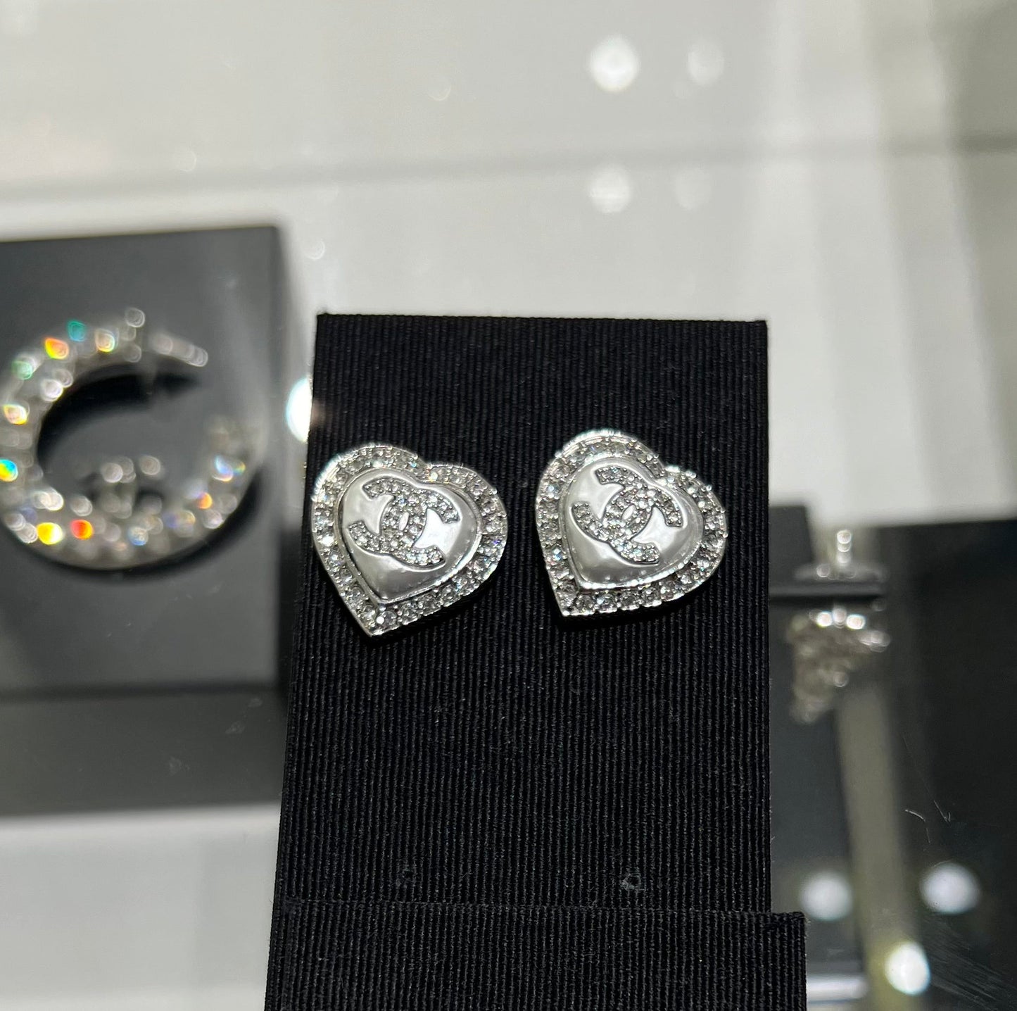 CHANEL ABB632 Silver Crystal Heart Earrings(Silver)