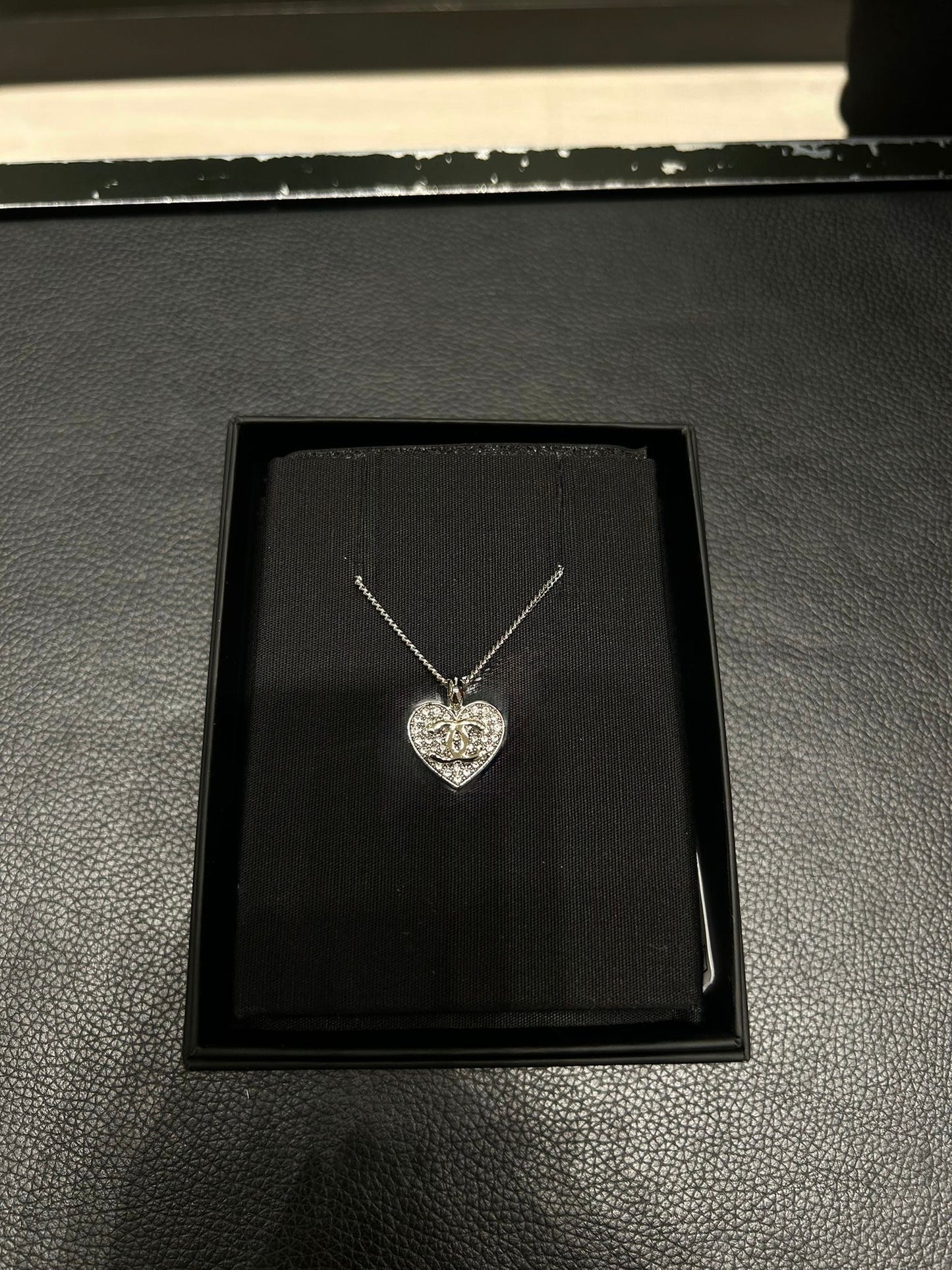 CHANEL Heart Necklace(Silver)