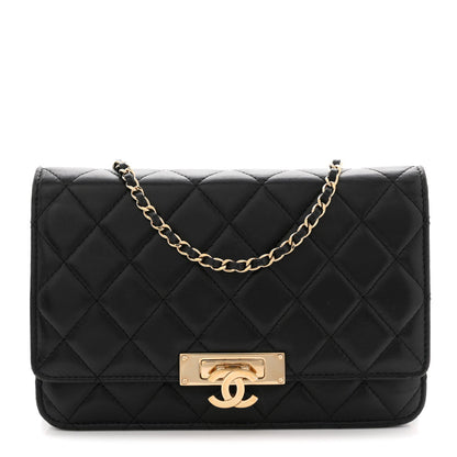 Lambskin Quilted Golden Class Wallet on Chain WOC Black