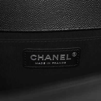 Caviar Quilted Medium Boy Flap Black