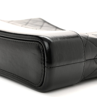 Aged Calfskin Quilted New Medium Gabrielle Hobo Black