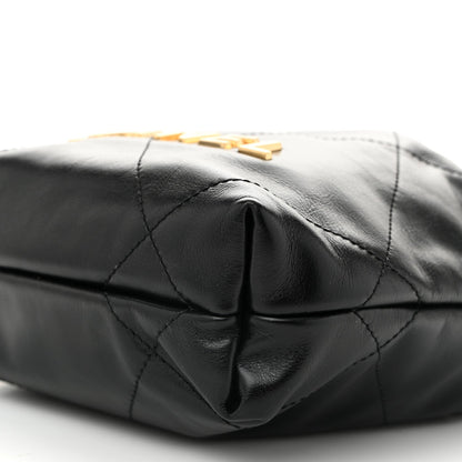 Shiny Calfskin Quilted Pearl CC Chain Mini Chanel 22 Black