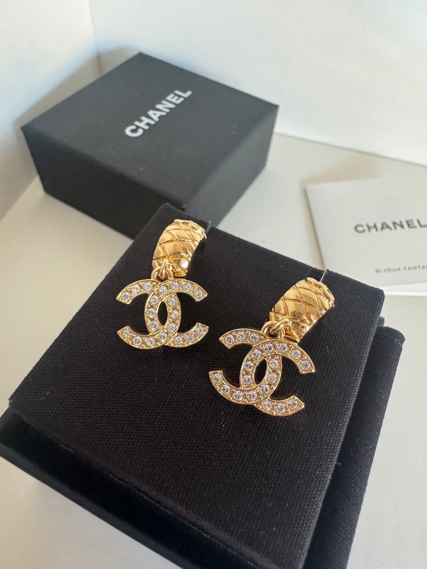 CHANEL 25C ABF095 Gold Crystal Earrings(Gold)