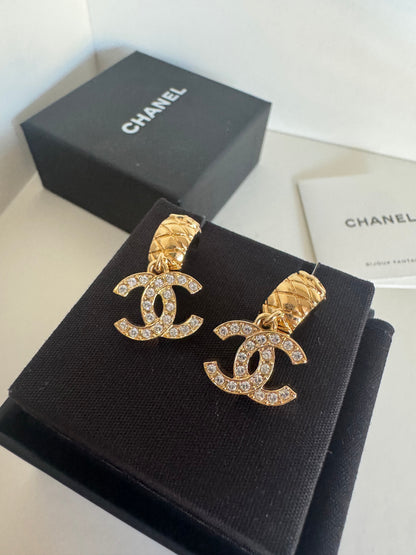 CHANEL 25C ABF095 Gold Crystal Earrings(Gold)