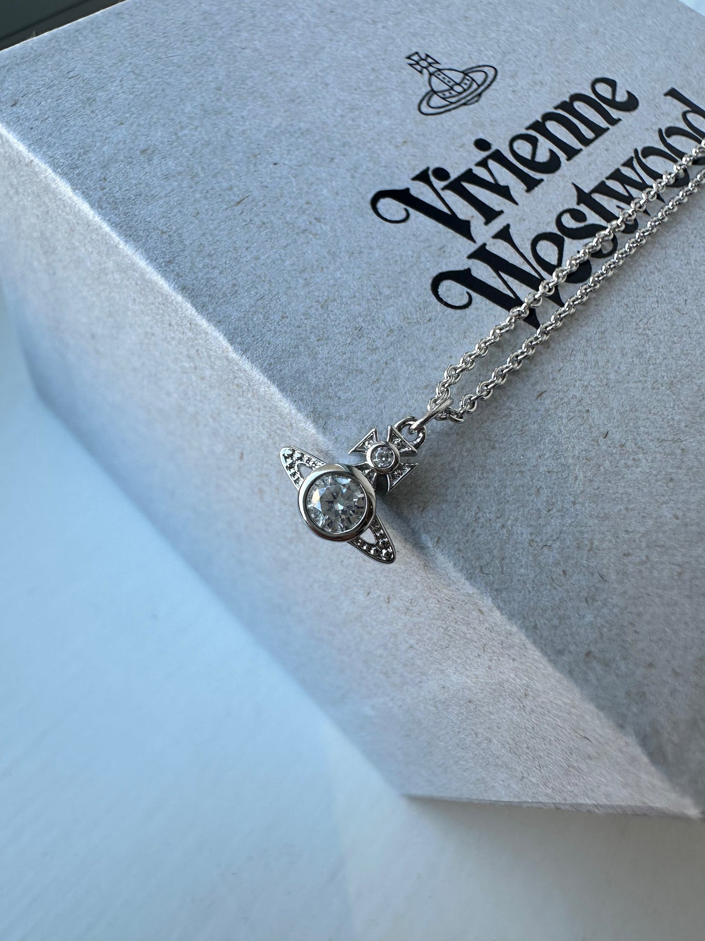 VIVIENNE WESTWOOD London Orb Necklace Brass(Silver)
