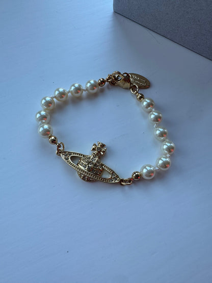 VIVIENNE WESTWOOD Bas Relief Pearl Bracelet Brass(Mini/2 Colors)
