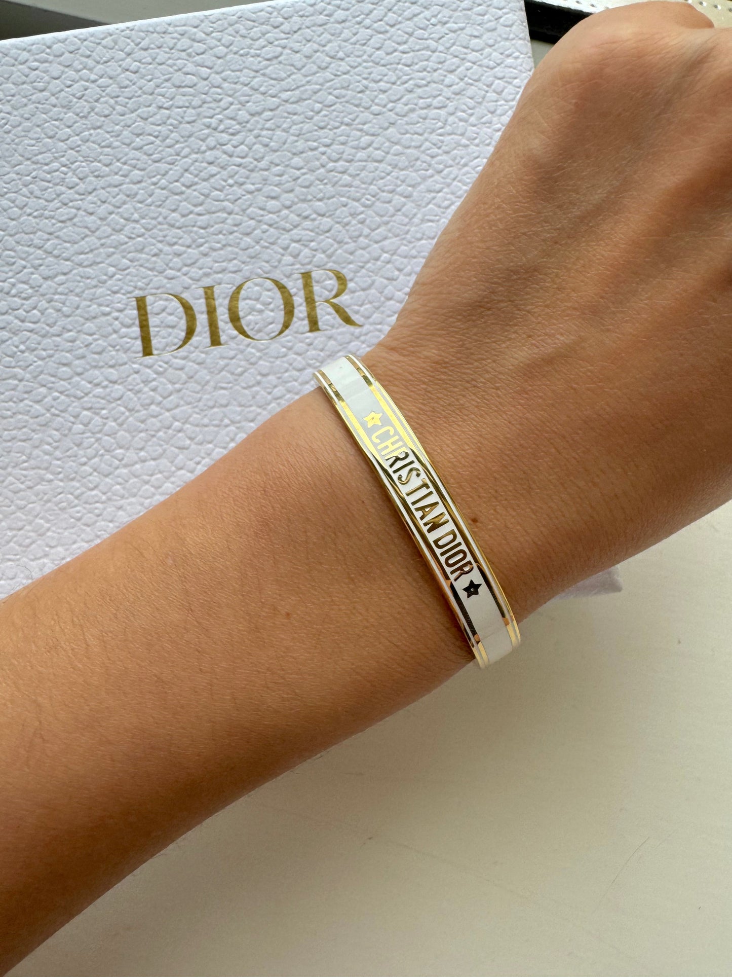 CHRISTIAN DIOR Dior Code Bangle Gold-Finish Metal(White)
