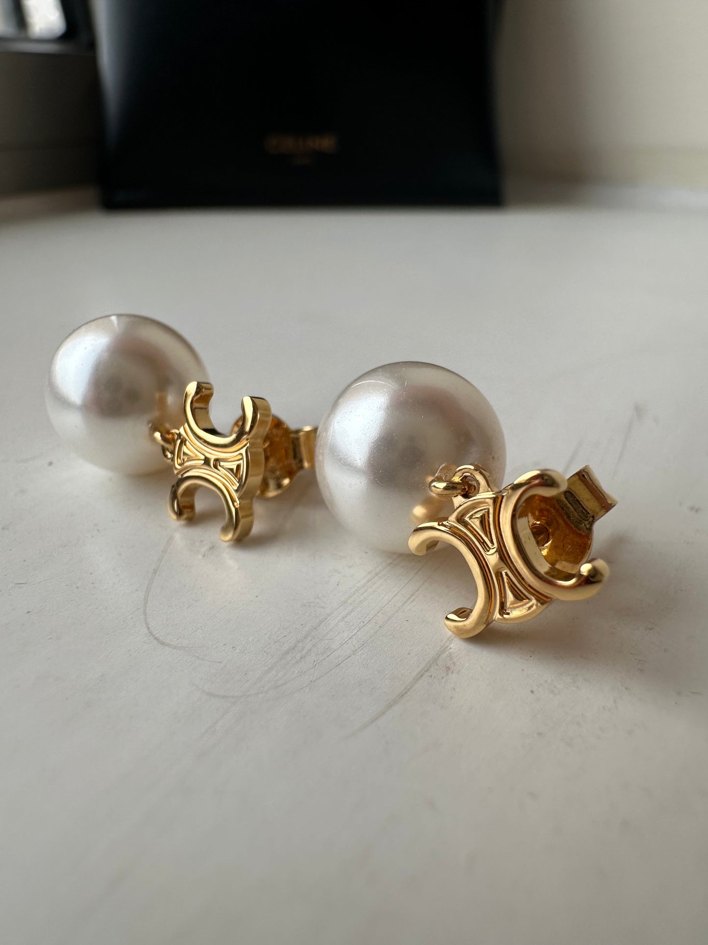 CELINE Triomphe Pearl Earrings Brass(Gold)