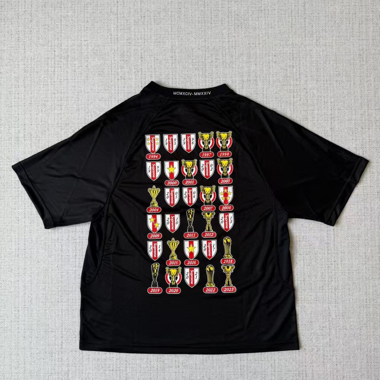 Supreme Tshirt