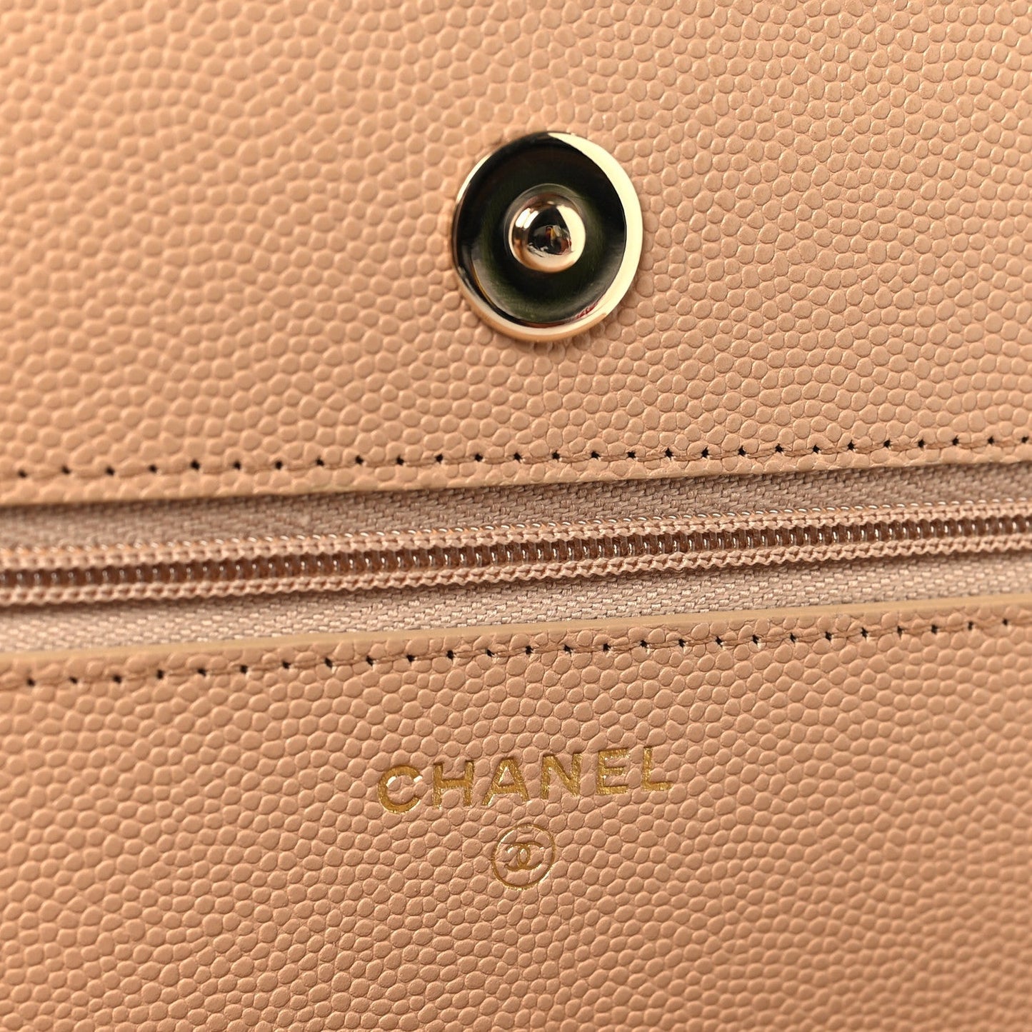 Caviar Quilted Wallet on Chain WOC Beige