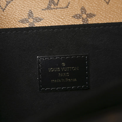 Reverse Monogram Pochette Metis