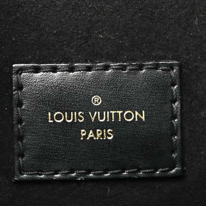 Reverse Monogram Pochette Metis