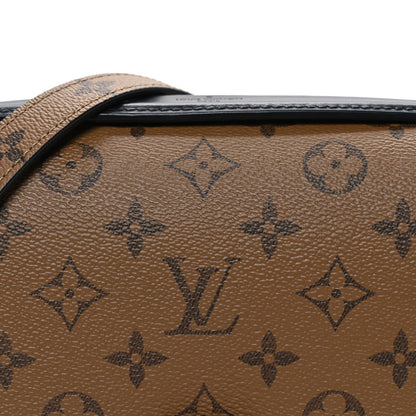 Reverse Monogram Pochette Metis