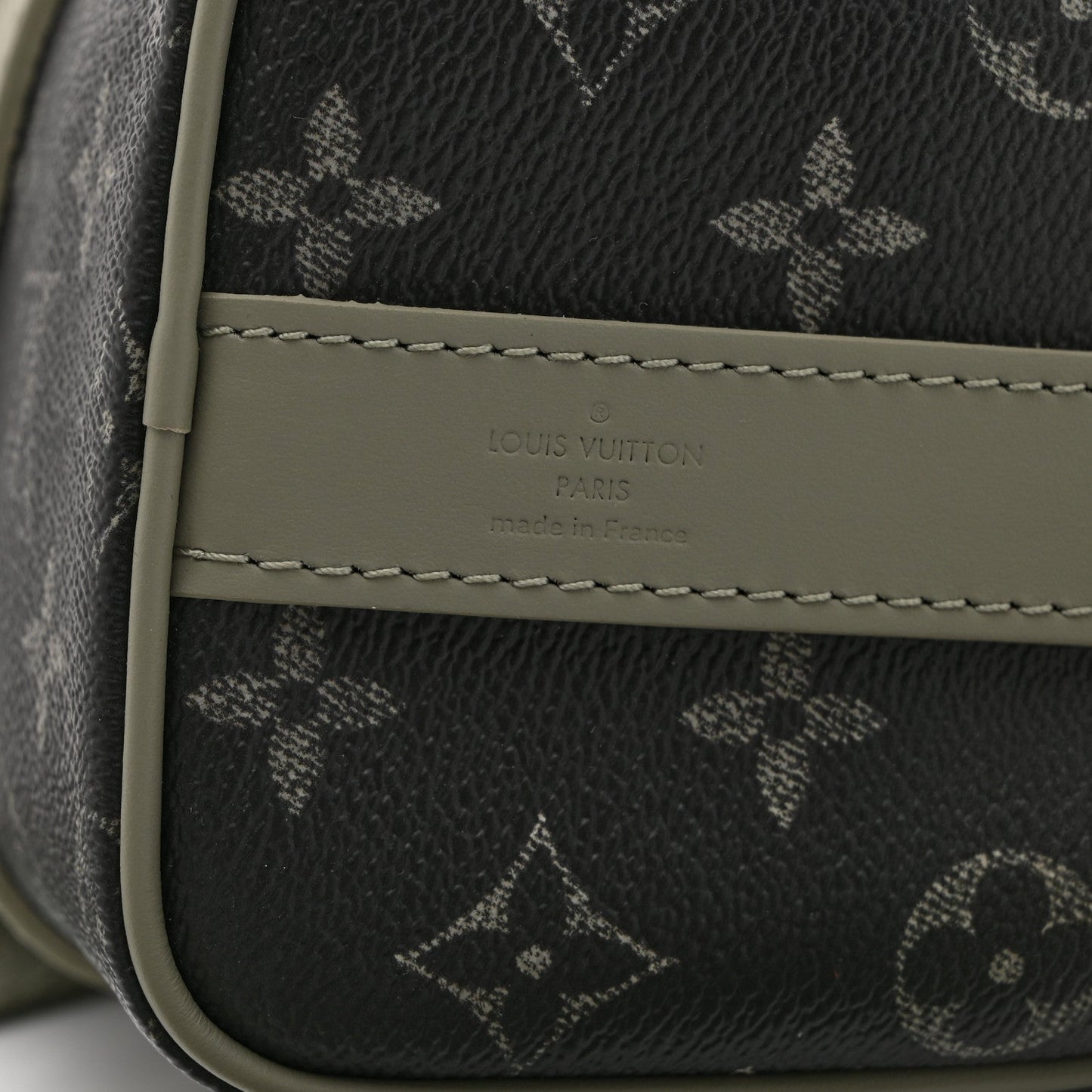 Monogram Gradient Keepall Bandouliere 25 Khaki