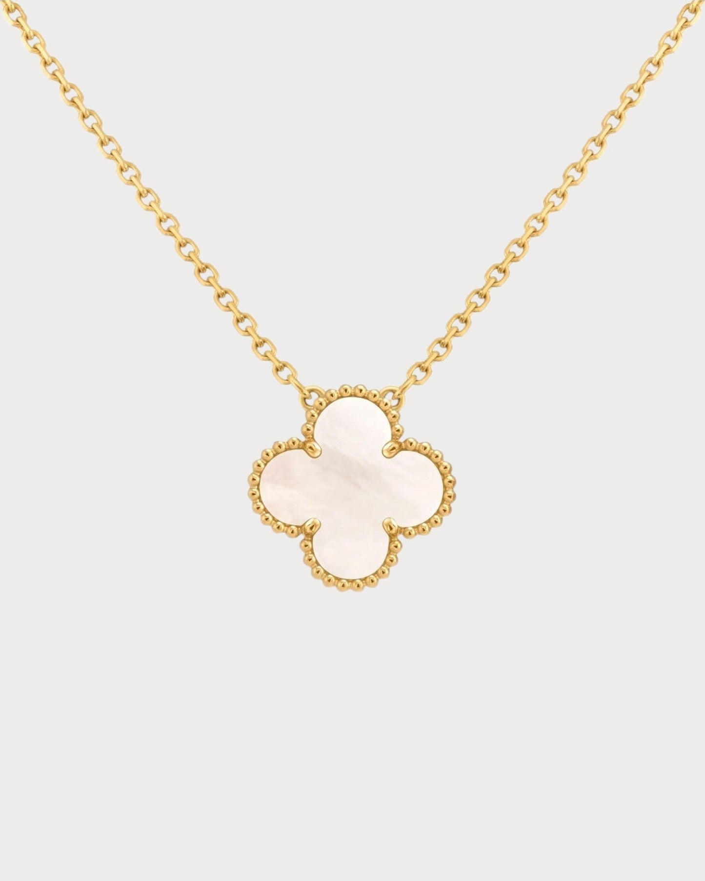 VAN CLEEF & ARPELS Vintage Alhambra White Pendant 18k(Yellow Gold)
