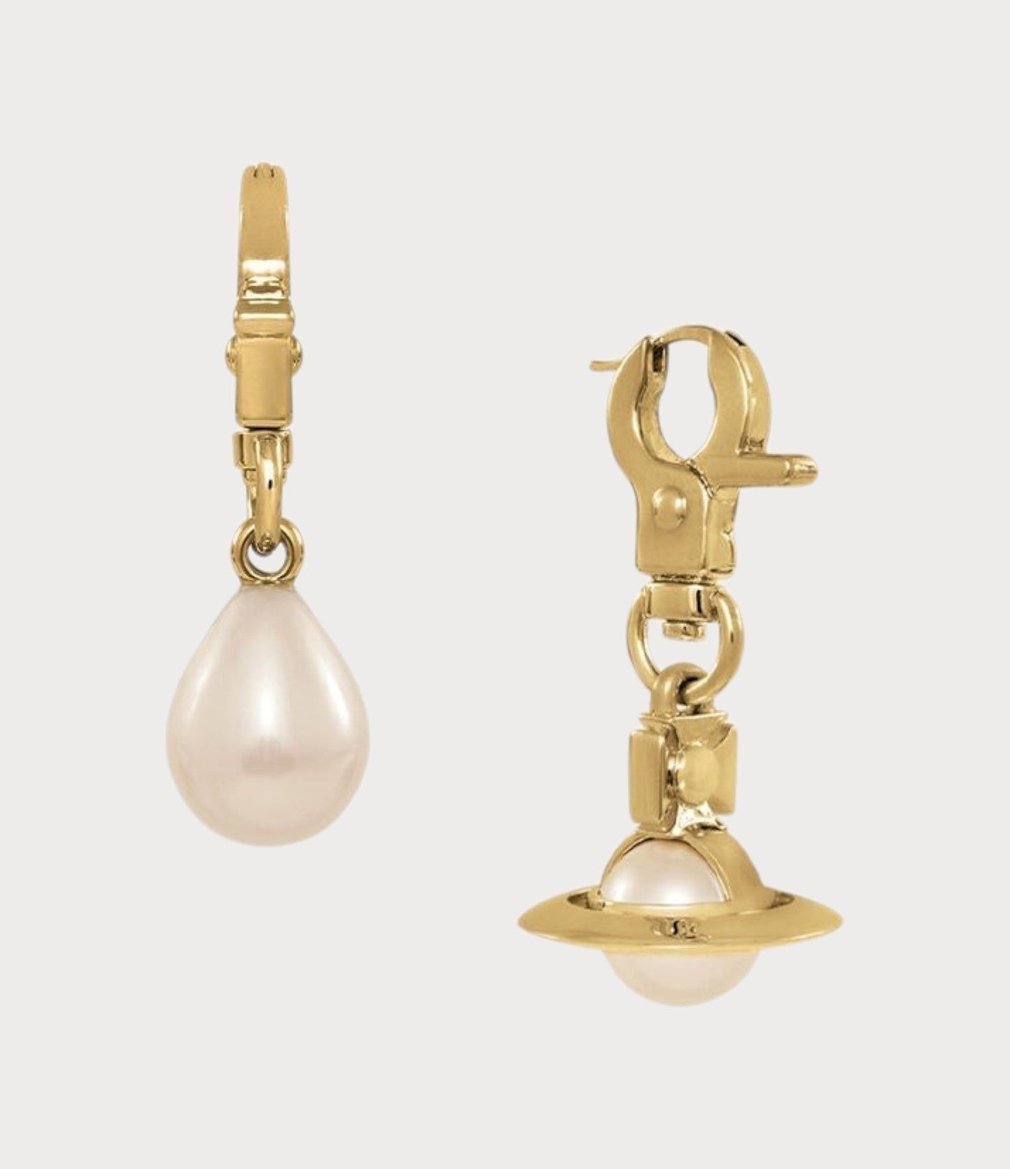 VIVIENNE WESTWOOD Claude Mismatched Drop Earrings Brass(Small/Gold)